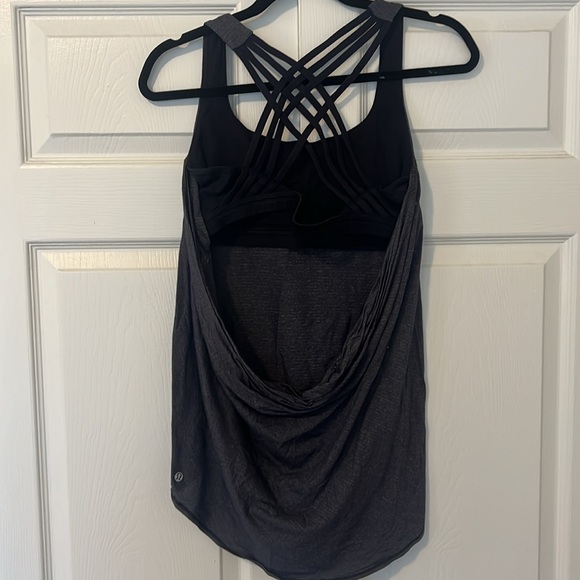 Lululemon tank top size 6 - Picture 3 of 5